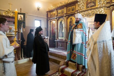 Митрополит Серафим совершил Божественную литургию в Казанском Нижнеломовском мужском монастыре