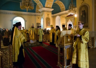 Митрополит Серафим совершил всенощное бдение в Покровском архиерейском соборе города Пензы