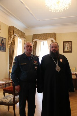 Митрополит Пензенский и Нижнеломовский Серафим удостоен медали МЧС России