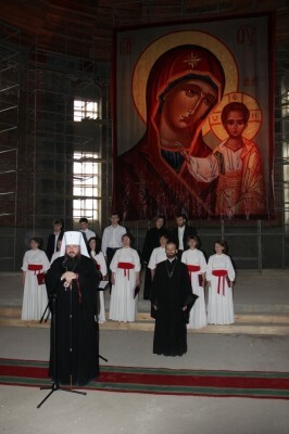 Строительная группа «Рисан» внесла пожертвование на строительство Спасского кафедрального собора