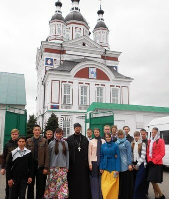 Учащиеся I курса Пензенской духовной семинарии совершили паломничество по святым местам Наровчата и Нижнего Ломова