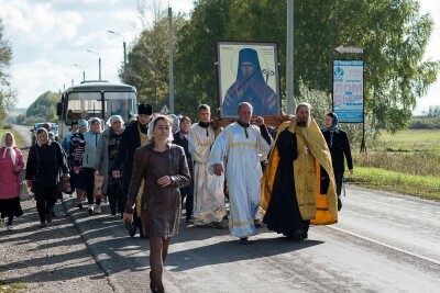 Крестный ход с мощами и иконой свт. Иннокентия Пензенского прибыл в Иссу
