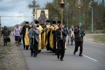 Крестный ход с мощами и иконой свт. Иннокентия Пензенского прибыл в Мокшан