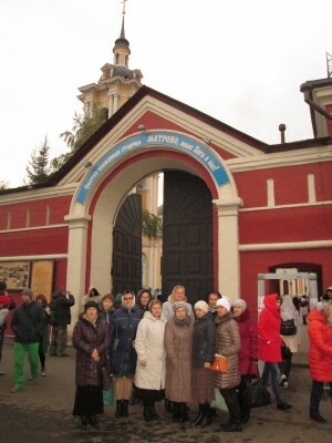 Пензенские паломники поклонились мощам блаженной Матроны Московской в Покровском женском монастыре