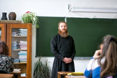 В Пензенском колледже архитектуры и строительства прошла встреча священника со студентами