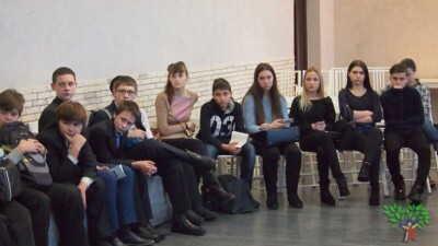 В Доме молодежи состоялось заседание дискуссионного клуба, посвященное Всемирному дню борьбы со СПИДом
