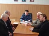 Священнослужитель принял участие в административной комиссии в ИК-4