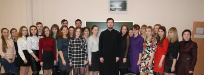 Студенты Технологического университета встретились со священником