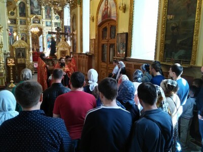 В Успенском кафедральном соборе состоялся общегородской молебен об устроении семьи и семейной жизни