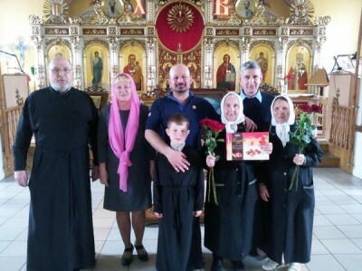 В Никольском храме в Терновке поздравили ветеранов с Днем Победы