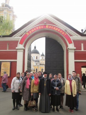 Пензенские паломники поклонились мощам блаженной Матроны Московской в Покровском женском монастыре
