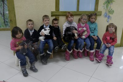 Воспитанники Детского православного приюта «Серафим» посетили контактный зоопарк