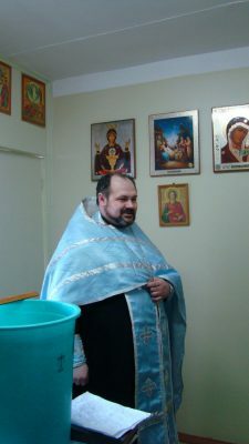 Иерей Александр Рысин посетил с пастырским визитом наркологический реабилитационный диспансер в селе Русский Ишим