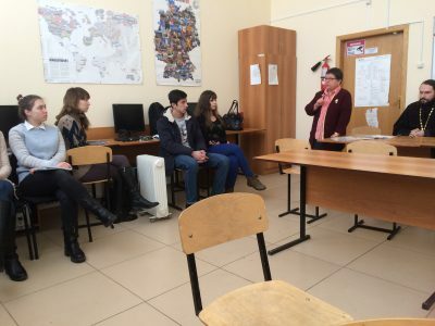 Священник рассказал студентам ПГТУ о православном взгляде на семейные ценности