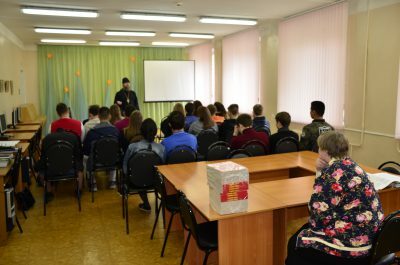 Протоиерей Андрей Поляков встретился со студентами Химико-технологического колледжа