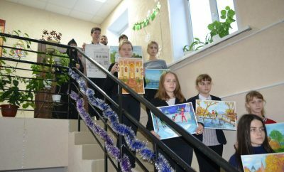 Священник посетил детскую школу искусств в селе Верхний Ломов