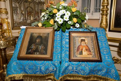 Митрополит Серафим совершил вечерню с акафистом Казанской-Пензенской иконе Божией Матери