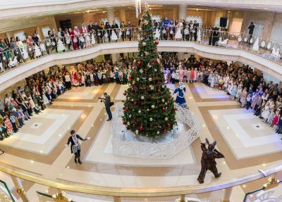 В Пензенском драматическом театре состоялась Архиерейская рождественская елка