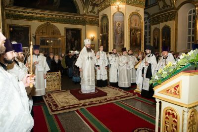 В канун Крещения Господня митрополит Серафим совершил всенощное бдение в Успенском кафедральном соборе