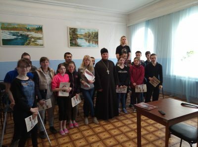 Священник рассказал школьникам о святителе Иннокентии Пензенском