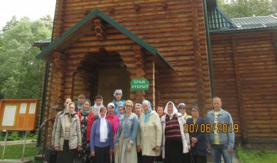 Паломники из Пензы посетили Тихвинский скит Спасо-Преображенского монастыря на Семи Ключах