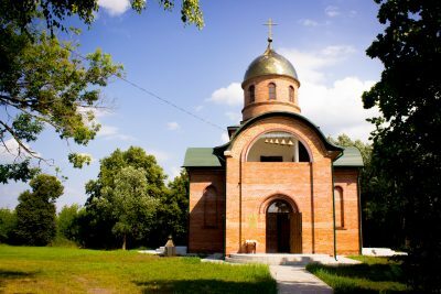 Иоанно-Оленевский храм приглашает верующих принять участие в благоустройстве прилегающей территории