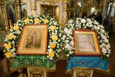 В день престольного праздника митрополит Серафим совершил литургию в Митрофановском храме Пензы