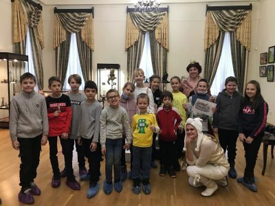 Воспитанники воскресной школы при Димитриевском храме посетили Литературный музей