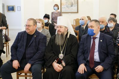 Митрополит Серафим принял участие в презентации энциклопедии Сосновоборского района
