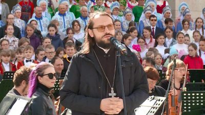 Священник поздравил жителей Пензы с Днем славянской письменности и культуры