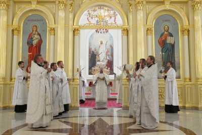 В день празднования Собора Пензенских святых митрополит Серафим совершил литургию в Спасском кафедральном соборе