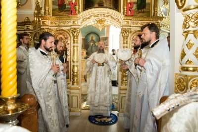 В престольный праздник митрополит Серафим совершил литургию в Митрофановском храме Пензы