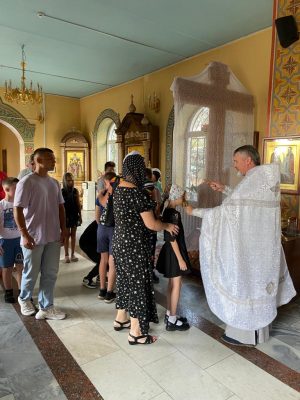 Молебен перед началом учебного года состоялся в Никольском храме р.п.Чаадаевка