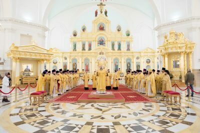 В день 10-летнего юбилея архиерейской хиротонии митрополит Серафим возглавил литургию в Спасском кафедральном соборе