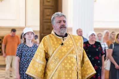 Свой 55-летний юбилей отмечает диакон Иоанн Сидоров