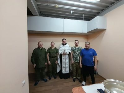 Иерей Сергий Карасев посетил мобилизованных воинов