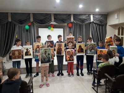 Воспитанников Спасского детского дома поздравили с празднованием Казанской иконы Божией Матери