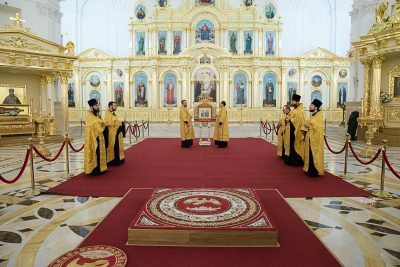 В канун Недели 33-й по Пятидесятнице митрополит Серафим совершил всенощное бдение в Спасском кафедральном соборе
