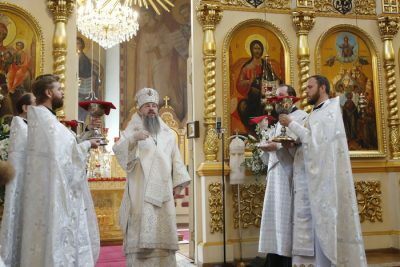 В праздник Вознесения Господня митрополит Серафим совершил литургию в Вознесенском кафедральном соборе Кузнецка