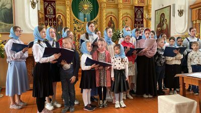 Воспитанники хоровой школы «Преображение» совершили паломническую поездку в Наровчат