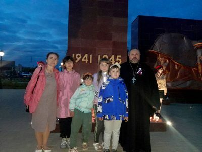 Акция «Свеча памяти» прошла в поселке Шемышейка