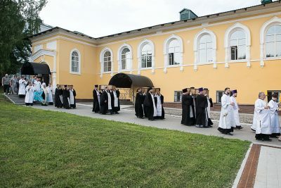 Останки пензенских архиереев перенесены в Спасский кафедральный собор