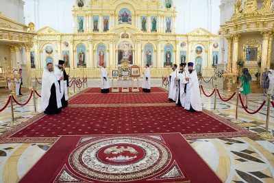 В канун Недели 11-й по Пятидесятнице митрополит Серафим совершил всенощное бдение в Спасском кафедральном соборе