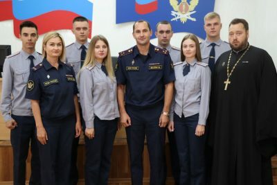 Протоиерей Антоний Шварев поздравил молодых специалистов УФСИН