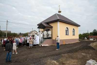 Митрополит Серафим совершил великое освящение Сергиевского храма в селе Варваровка