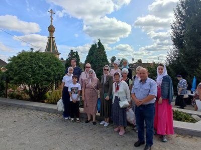 Пензенские паломники посетили Серафимо-Дивеевский женский монастырь