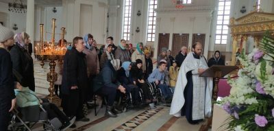 Участники проекта «Вера без границ» посетили Спасский кафедральный собор и духовно-просветительский центр «Спас»