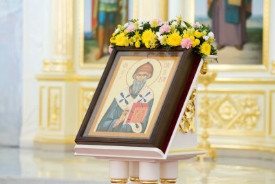 В день памяти святителя Спиридона Тримифунтского митрополит Серафим совершил литургию в Спасском кафедральном соборе
