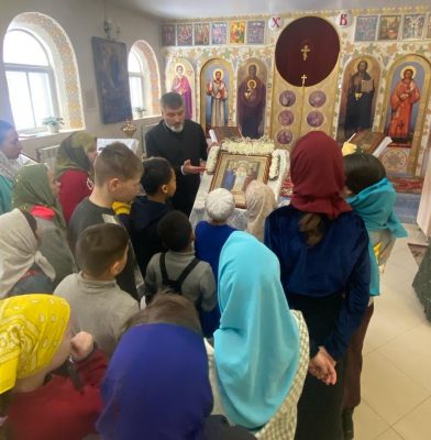 Иерей Роман Жирнов провел встречу с воспитанниками воскресных школ Городищенского района