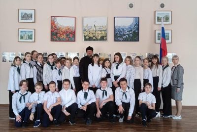 Священник Владислав Тараканов встретился с учащимися лицея архитектуры и дизайна